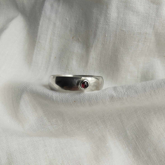 Garnet Ring 3mm