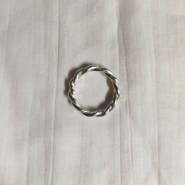 Twisted Ring