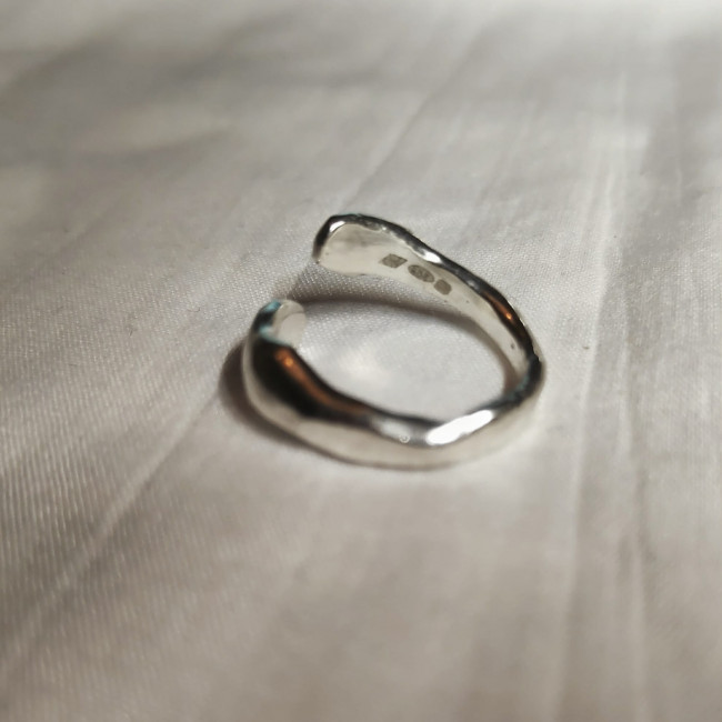 Chunky Cross-over Ring