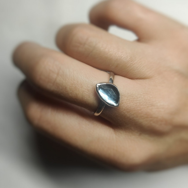 Topaz Ring (O1/2)